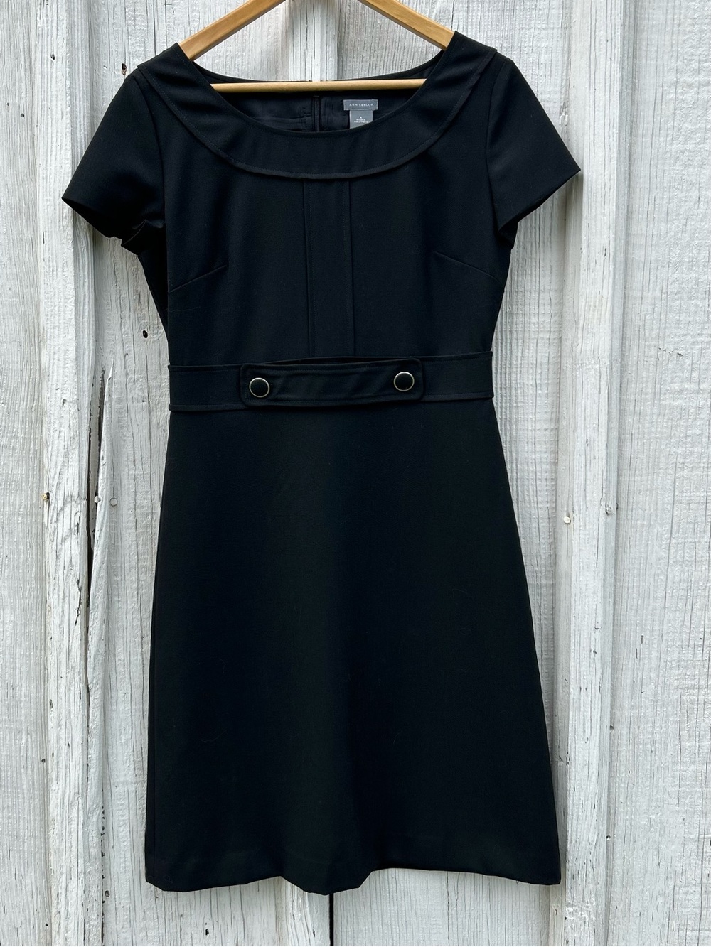 Ann Taylor Black Belted Boat Neck Sheath Dress 4 Workwear Career Office Classic